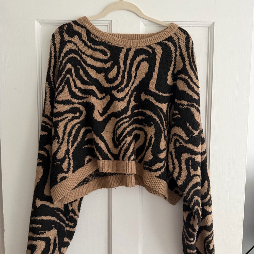 BP Black and Tan Abstract Sweater